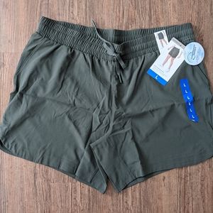 Large-Green, Mondetta Pull-On Shorts
